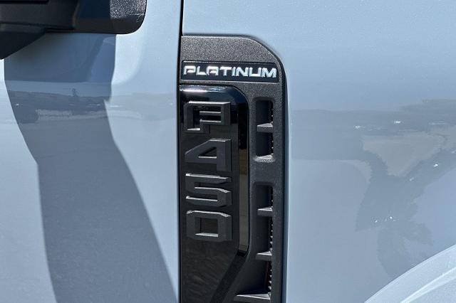 2025 Ford F-450 Platinum