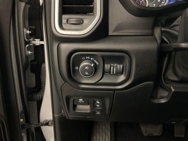2025 Ram 1500 Big Horn Crew Cab 4x4 5'7" Box