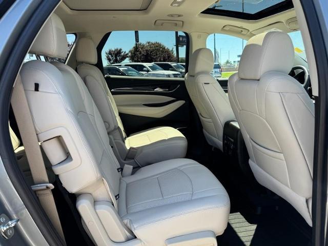 2023 Buick Enclave Essence AWD