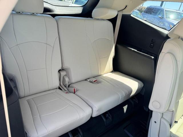 2023 Buick Enclave Essence AWD