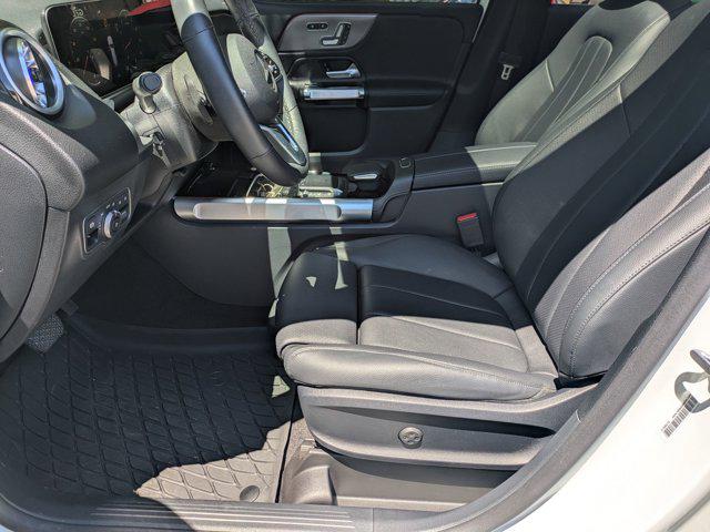 2023 Mercedes-Benz GLB Base