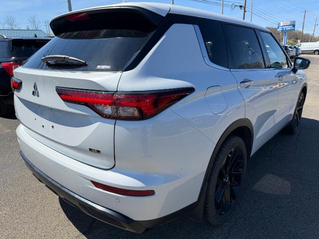 2023 Mitsubishi Outlander Unknown