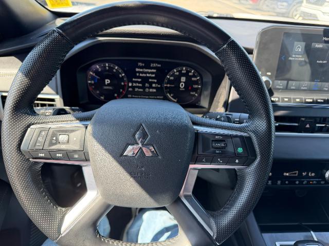 2023 Mitsubishi Outlander Unknown