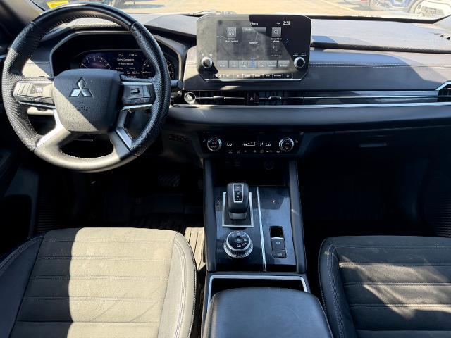 2023 Mitsubishi Outlander Unknown