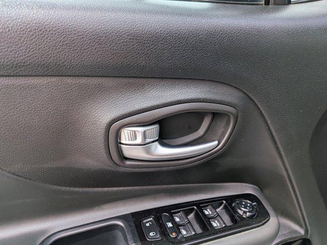 2020 Jeep Renegade Altitude FWD