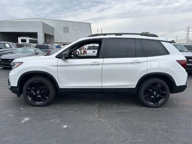 2024 Honda Passport AWD Black