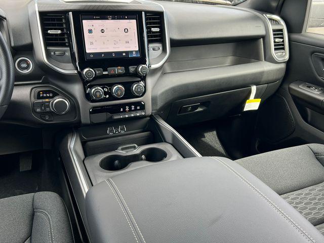 2026 Ram 1500 Express Crew Cab 4x4 57 Box