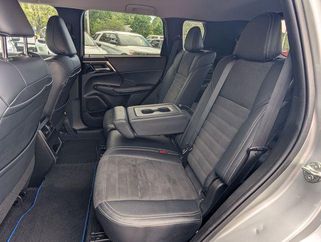 2023 Mitsubishi Outlander PHEV SE S-AWC
