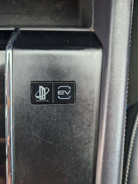 2023 Mitsubishi Outlander PHEV SE S-AWC
