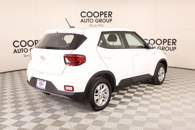2026 Hyundai Venue SE