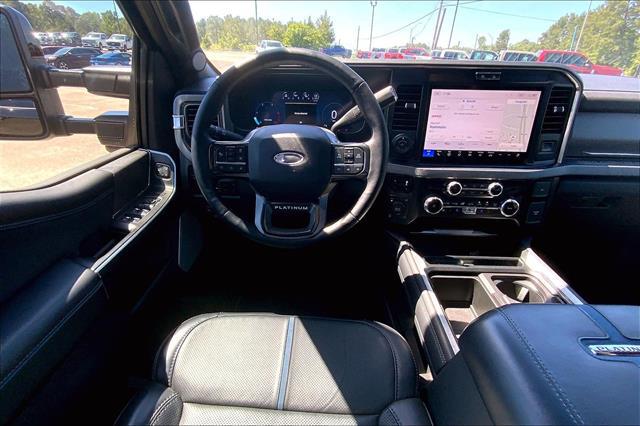 2025 Ford F-250 Platinum