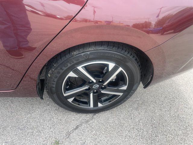 2024 Nissan Sentra SV Xtronic CVT