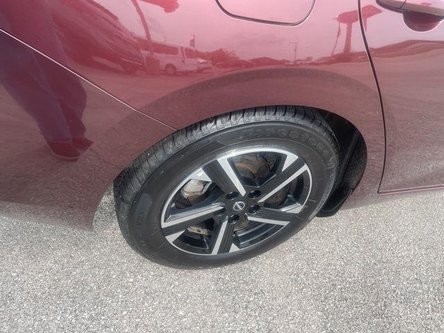 2024 Nissan Sentra SV Xtronic CVT