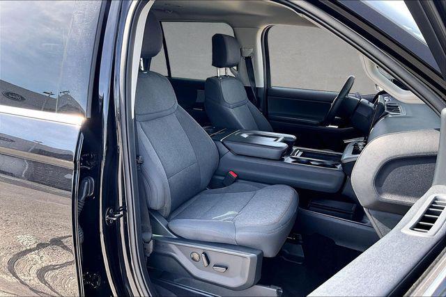2025 Ford Expedition Active MAX