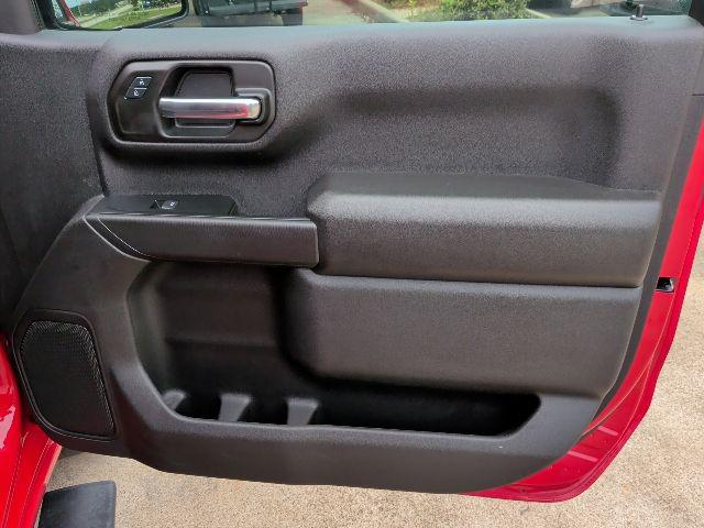 2024 GMC Sierra 1500 4WD Regular Cab Standard Box Pro