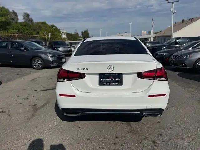 2021 Mercedes-Benz A 220 A 220