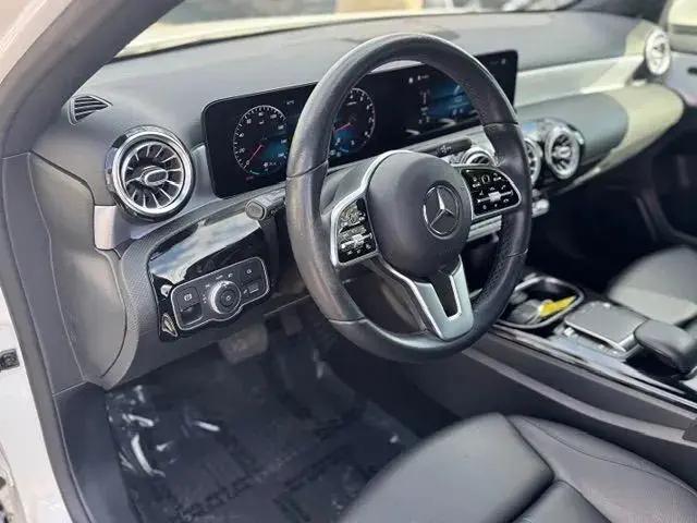 2021 Mercedes-Benz A 220 A 220