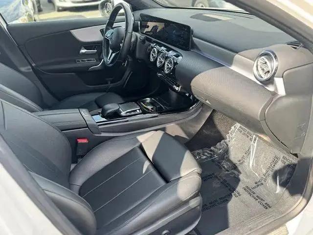 2021 Mercedes-Benz A 220 A 220