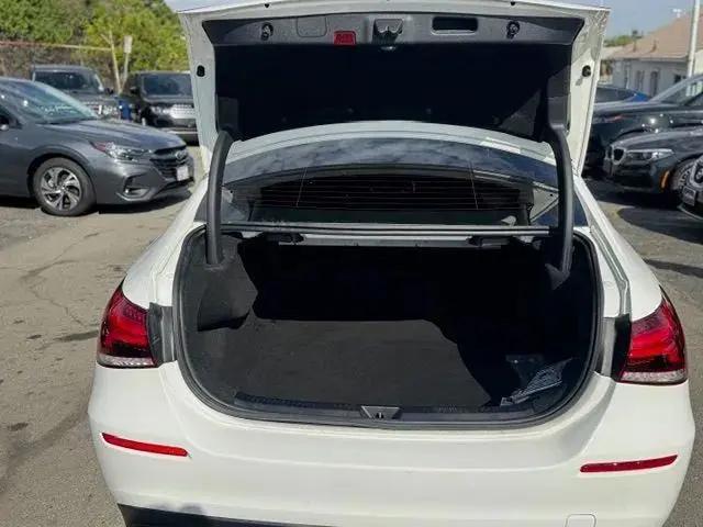 2021 Mercedes-Benz A 220 A 220