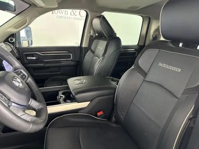 2024 Ram 3500 Laramie Mega Cab 4x4 6'4" Box
