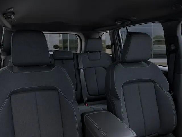 2026 Jeep Grand Cherokee Laredo 4x2