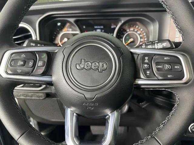 2026 Jeep Wrangler 4-Door Sahara 4x4