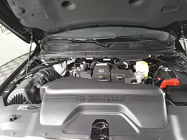 2023 Ram 2500 Laramie Crew Cab 4x4 64 Box