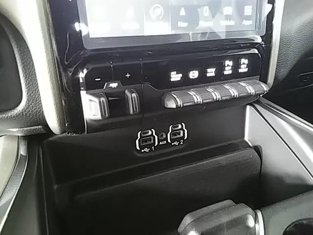 2023 Ram 2500 Laramie Crew Cab 4x4 64 Box