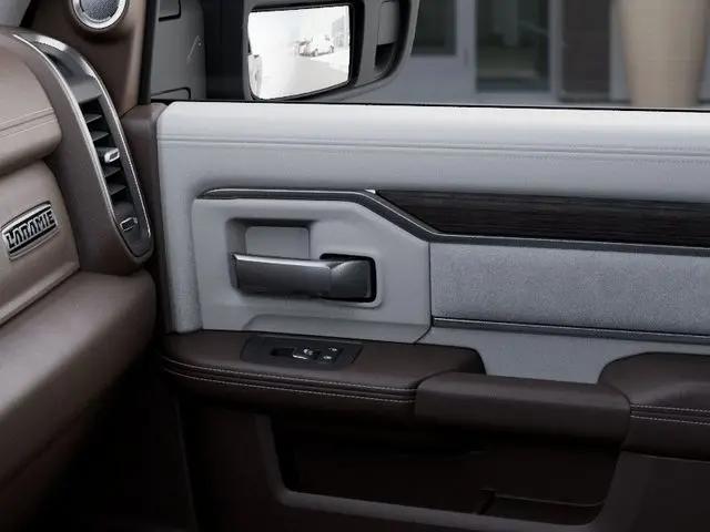 2026 Ram 3500 Laramie Crew Cab 4x4 8' Box