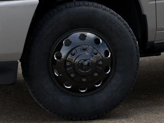 2026 Ram 3500 Laramie Crew Cab 4x4 8' Box