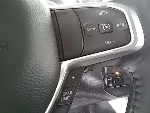 2023 Ram 3500 Laramie Crew Cab 4x4 8' Box
