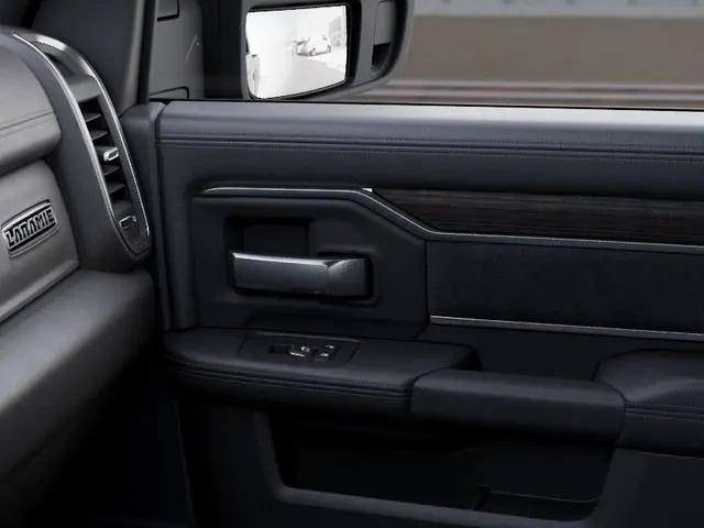 2026 Ram 3500 Laramie Crew Cab 4x4 8' Box