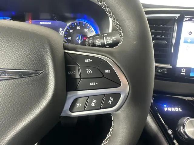 2026 Chrysler Voyager LX