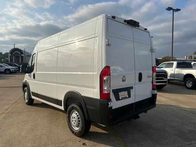 2026 Ram ProMaster Cargo Van Tradesman High Roof 136" WB w/Pass Seat
