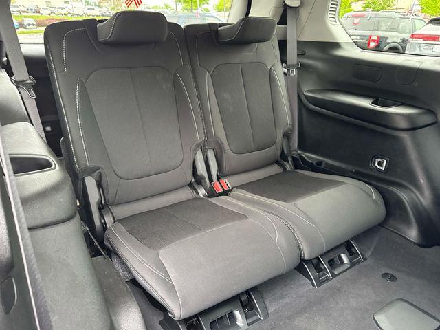 2024 Jeep Grand Cherokee L Laredo 4x4