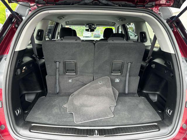 2024 Jeep Grand Cherokee L Laredo 4x4