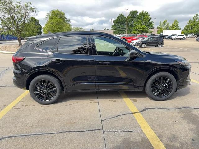 2023 Ford Escape ST-Line Elite