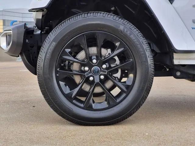 2024 Jeep Wrangler 4xe Sahara 4xe