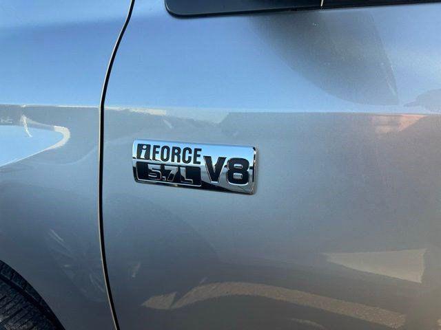 2018 Toyota Tundra SR5 5.7L V8