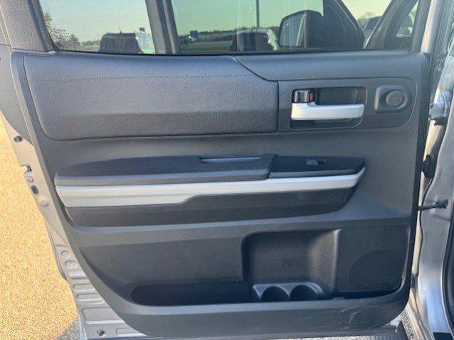 2018 Toyota Tundra SR5 5.7L V8