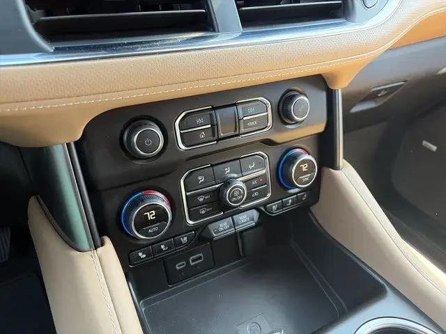 2024 Chevrolet Suburban 4WD Premier