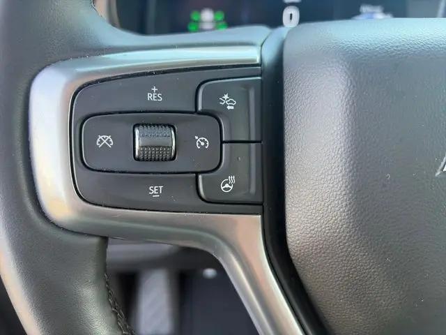 2024 Chevrolet Suburban 4WD Premier