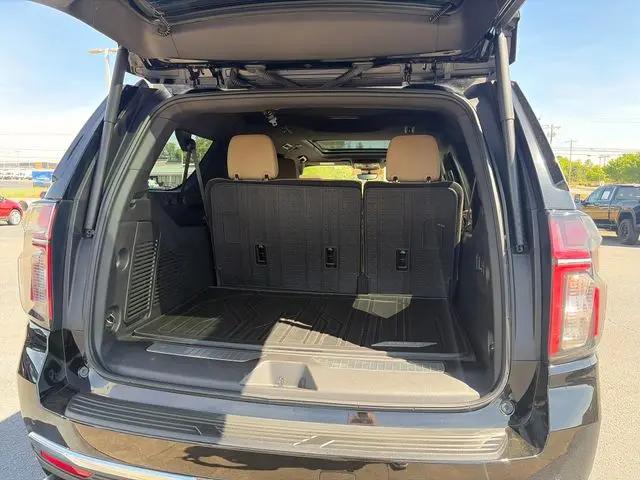 2024 Chevrolet Suburban 4WD Premier