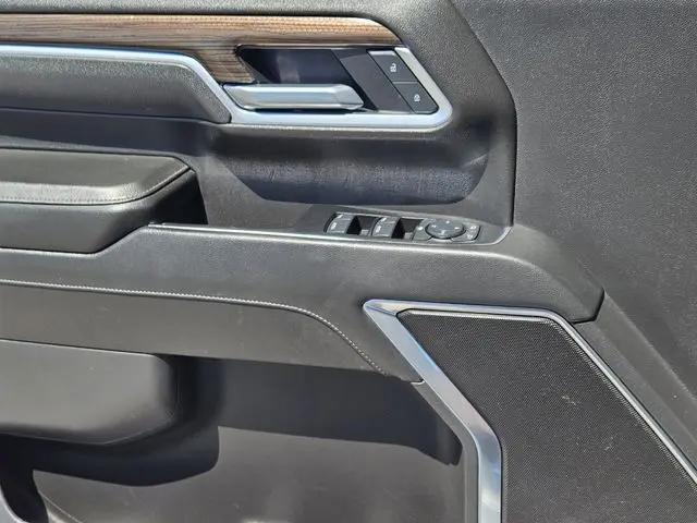 2025 Chevrolet Silverado 2500HD 4WD Crew Cab Standard Bed LT