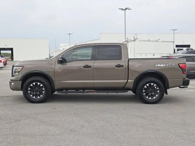 2021 Nissan Titan Crew Cab PRO-4X 4x4
