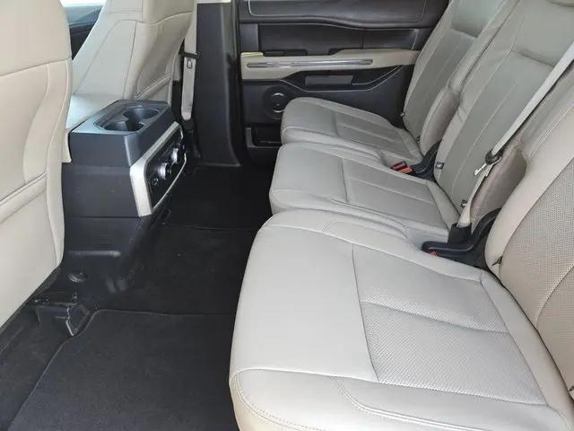 2023 Ford Expedition XLT MAX