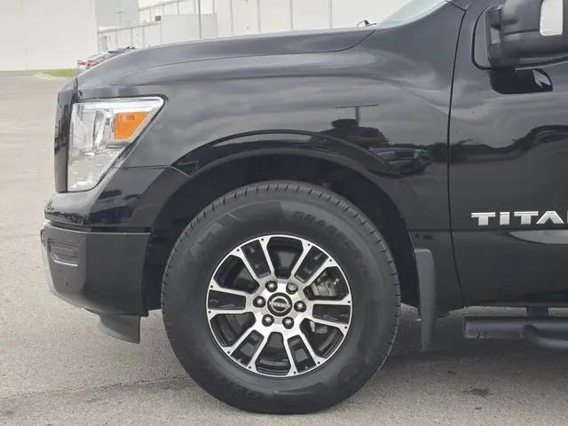 2024 Nissan Titan Crew Cab SV 4x2