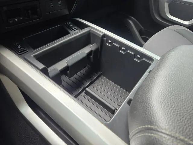 2024 Nissan Titan Crew Cab SV 4x2