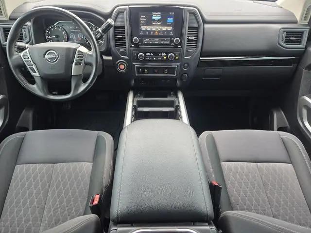 2024 Nissan Titan Crew Cab SV 4x2