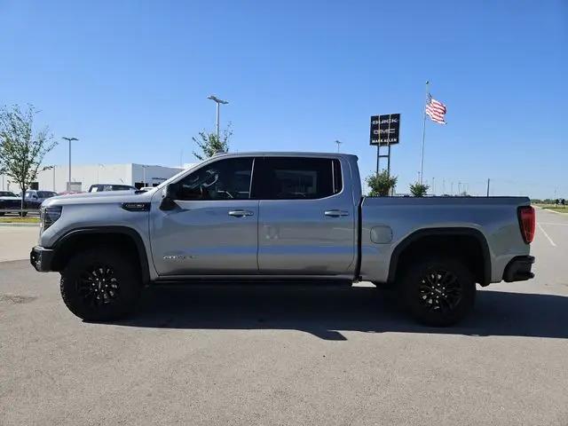 2023 GMC Sierra 1500 4WD Crew Cab Short Box AT4X